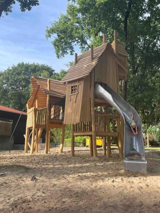 Chalet Toetje Op De Veluwe Hoenderloo Eksteriør billede